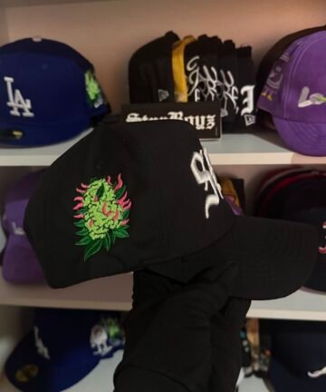 Gorra Negra SB — Pepe el Pollo: Ojos Rojos