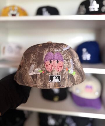 Gorra LA RealTree Camo Towelie Cambia de Color con Temperatura – StarBoyz Custom Fitted (Tallas 7, 7 1/8 y 7 1/4)